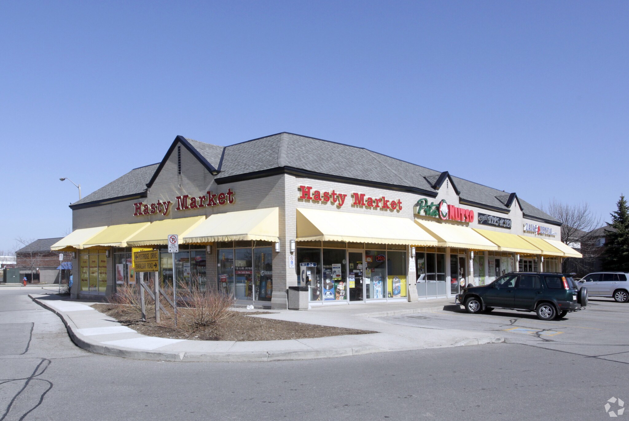 2365 Trafalgar Rd, Oakville, ON à vendre Photo principale- Image 1 de 1