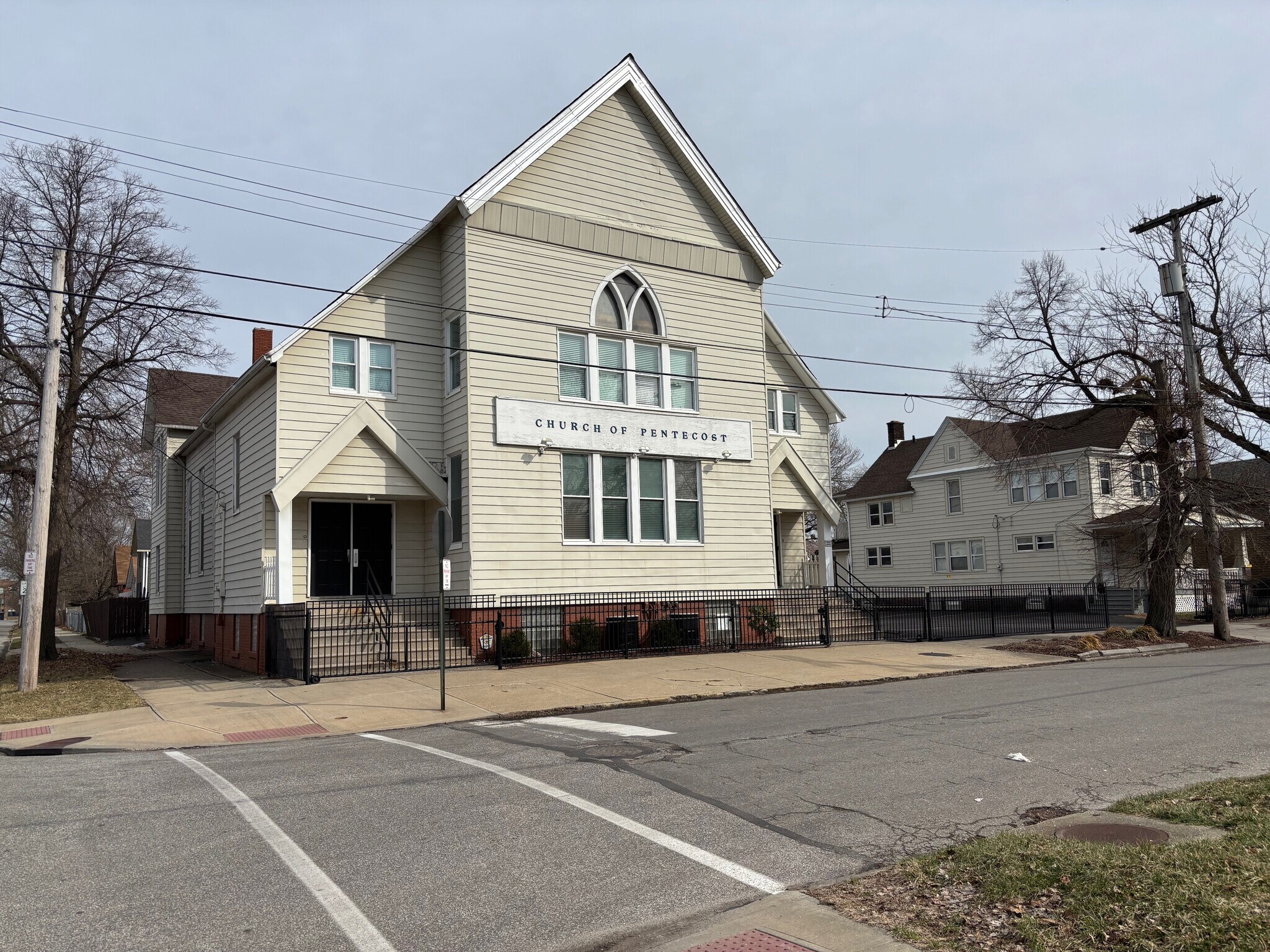 2951 W 32nd St, Cleveland, OH à vendre Photo du bâtiment- Image 1 de 25