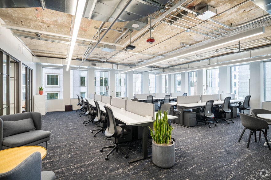 311 W Monroe St, Chicago, IL for lease - Interior Photo - Image 1 of 67