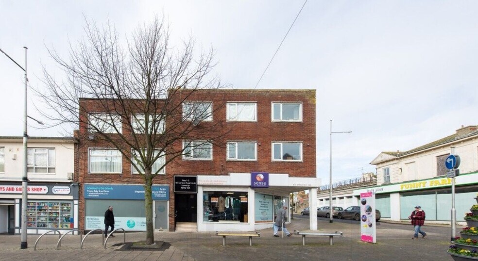 153-157 London Rd N, Lowestoft à vendre - Photo intérieure - Image 2 de 3