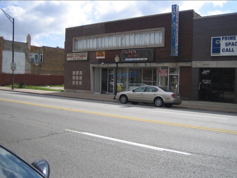 6837-6843 Cermak Rd, Berwyn, IL for lease - Building Photo - Image 3 of 7