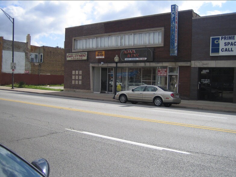 6837-6843 Cermak Rd, Berwyn, IL à louer - Photo du bâtiment - Image 3 de 7