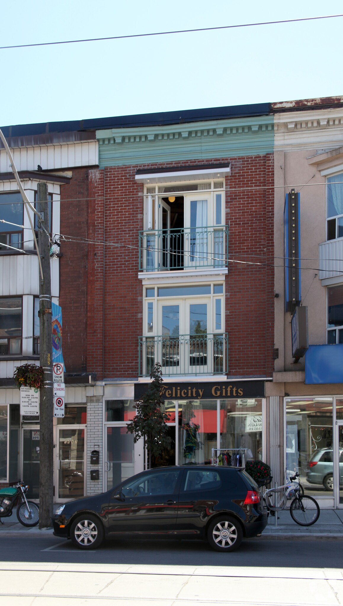 1449 Dundas St W, Toronto, ON for sale Primary Photo- Image 1 of 1