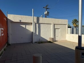 25 N Extension Rd, Mesa, AZ for lease Building Photo- Image 2 of 10