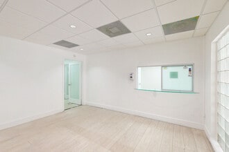 6330 Manor Ln, South Miami, FL for lease Matterport 3D Scan- Image 1 of 17