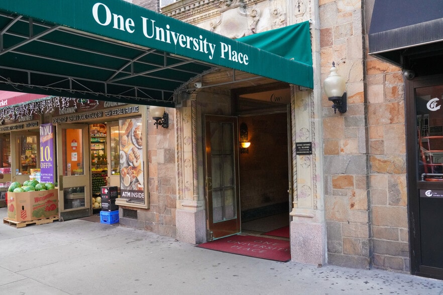1-3 University Pl, New York, NY for lease - Building Photo - Image 1 of 25