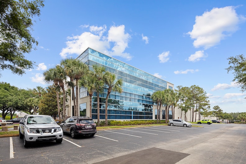 39-59 Skyline Dr, Lake Mary, FL for lease Primary Photo- Image 1 of 2