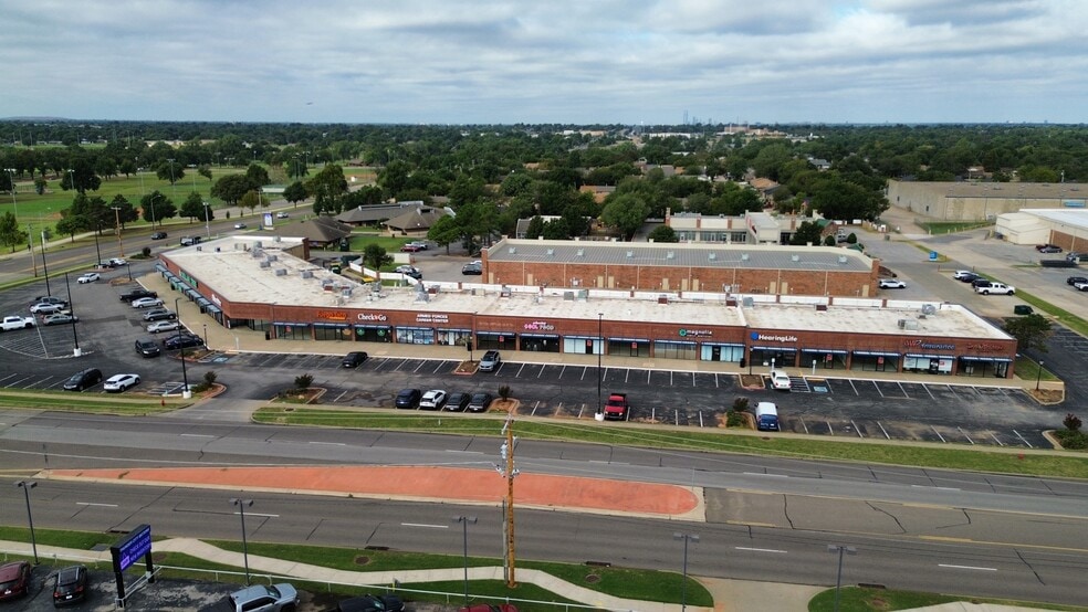 101 N Douglas Blvd, Midwest City, OK for lease - City Photo - Image 2 of 10