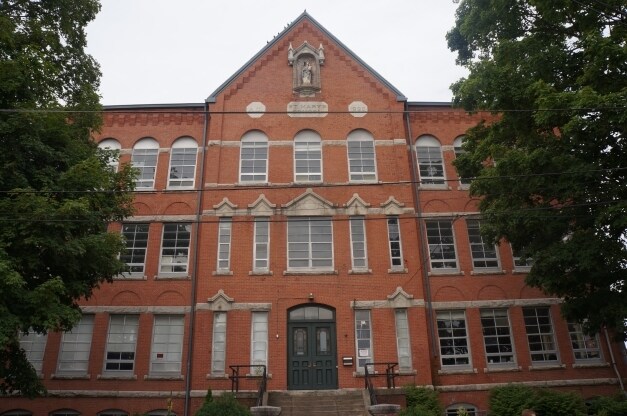 163 George St, Pawtucket, RI à vendre - Photo du bâtiment - Image 2 de 2