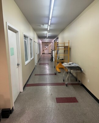 Plus de détails pour 200 China Grade Loop, Bakersfield, CA - Local d'activités à louer