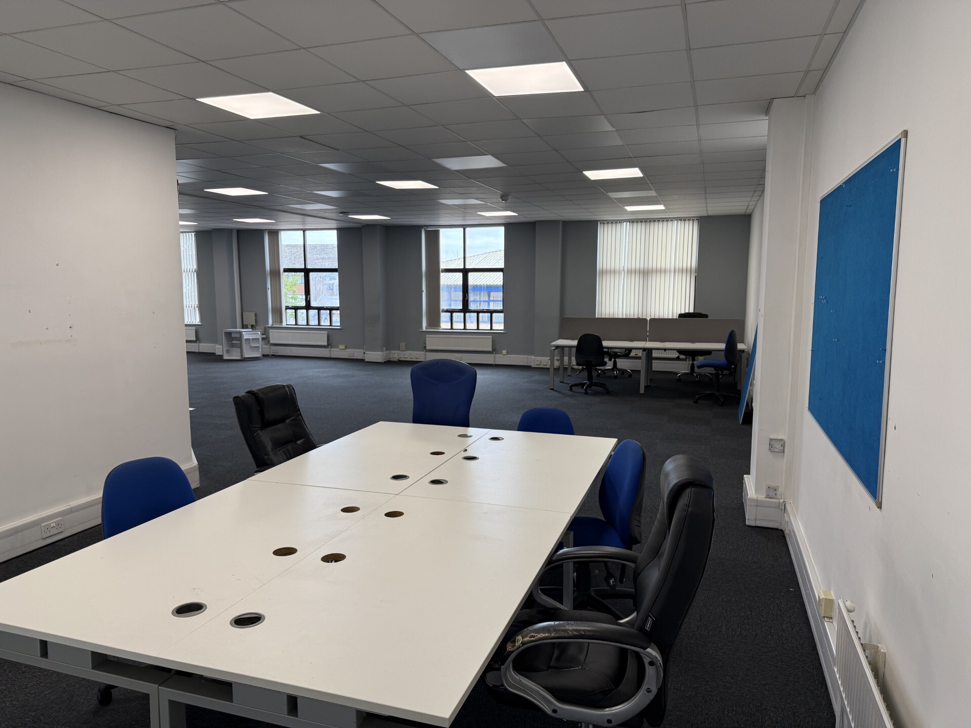 Gatwick Rd, Crawley for lease Interior Photo- Image 1 of 1