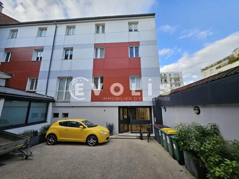 Bureau dans Montrouge à louer - Photo du bâtiment - Image 1 de 9