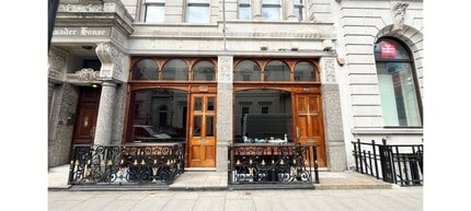 13 Pall Mall, Londres à louer Photo du bâtiment- Image 2 de 2