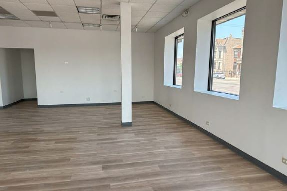 2400-2410 W Cermak Rd, Chicago, IL à louer - Photo intérieure - Image 3 de 10