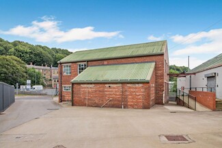 Plus de détails pour Elland Rd, Brighouse - Industriel à louer