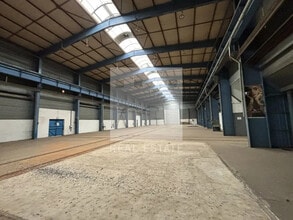 Industrial in Saint-Priest for sale Interior Photo- Image 1 of 7