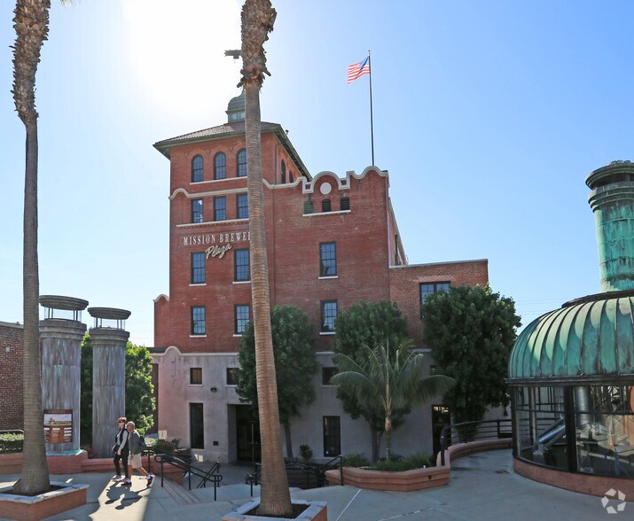 1775 Hancock St, San Diego, CA à louer - Photo du bâtiment - Image 3 de 5