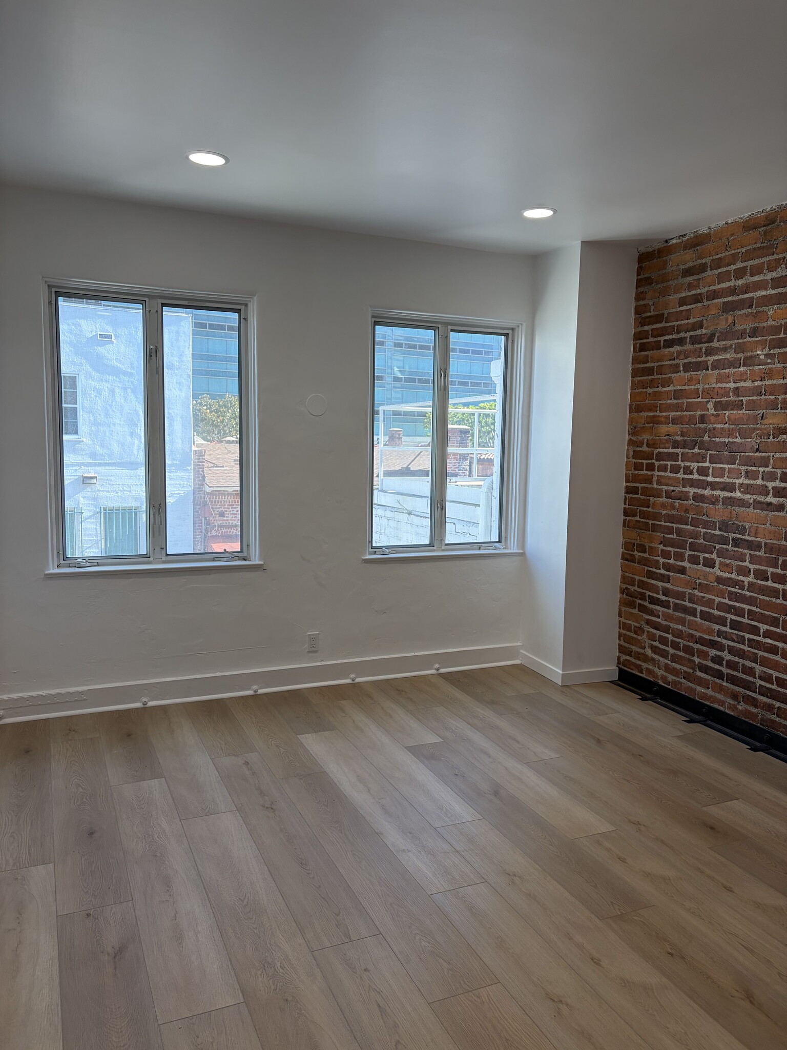 1136-1140 Westwood Blvd, Los Angeles, CA à louer Photo intérieure- Image 1 de 4