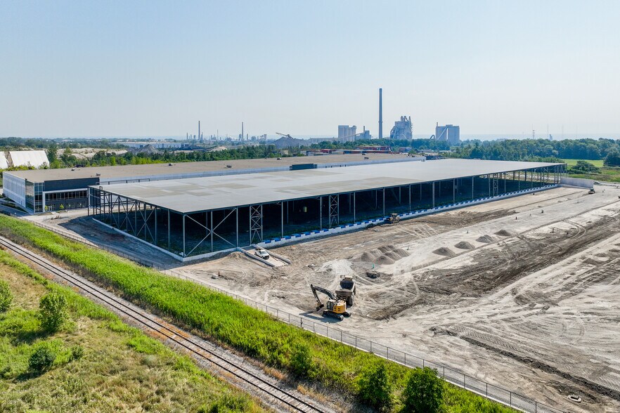 795 Hazelhurst Rd, Mississauga, ON à louer - Photo de construction - Image 3 de 4