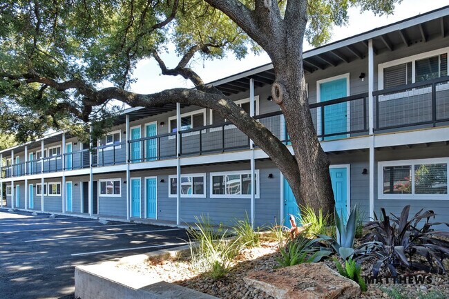 Plus de détails pour 4719 Harmon Ave, Austin, TX - Multi-résidentiel à vendre