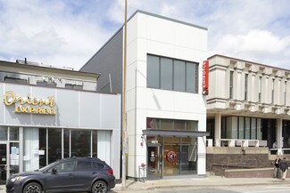 Plus de détails pour 4611 Forbes Ave, Pittsburgh, PA - Commerce de détail à louer