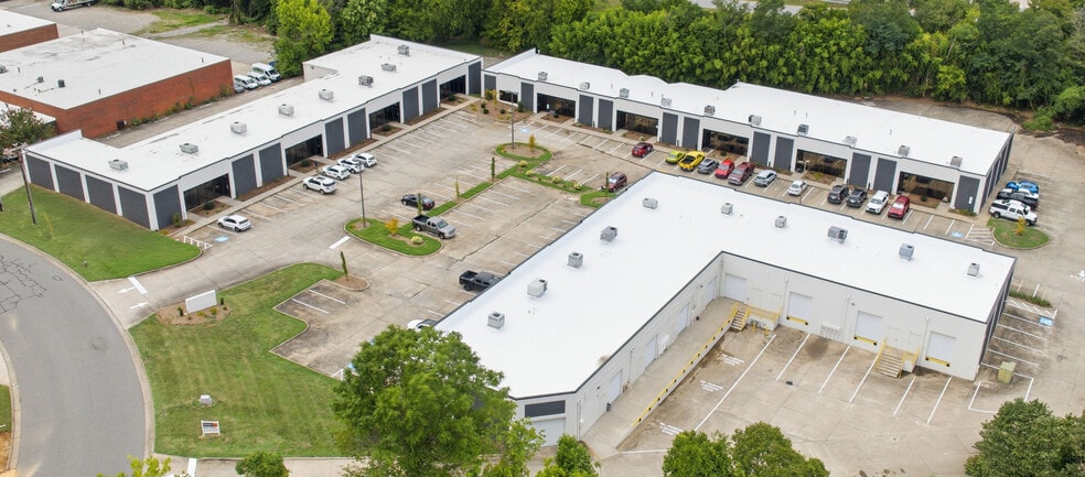 3714 Alliance Dr, Greensboro, NC for lease - Building Photo - Image 1 of 3