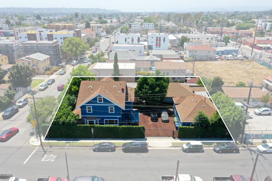 1327 W 35th St, Los Angeles, CA for sale - Building Photo - Image 1 of 27