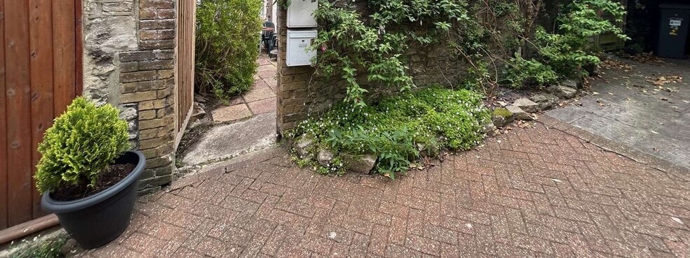 72 George St, Ryde for sale - Building Photo - Image 3 of 6