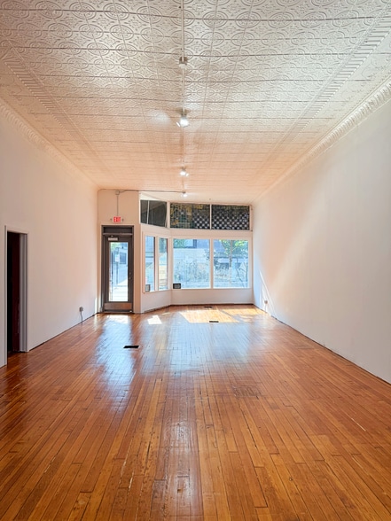 1255-1259 N High St, Columbus, OH for lease - Interior Photo - Image 2 of 2