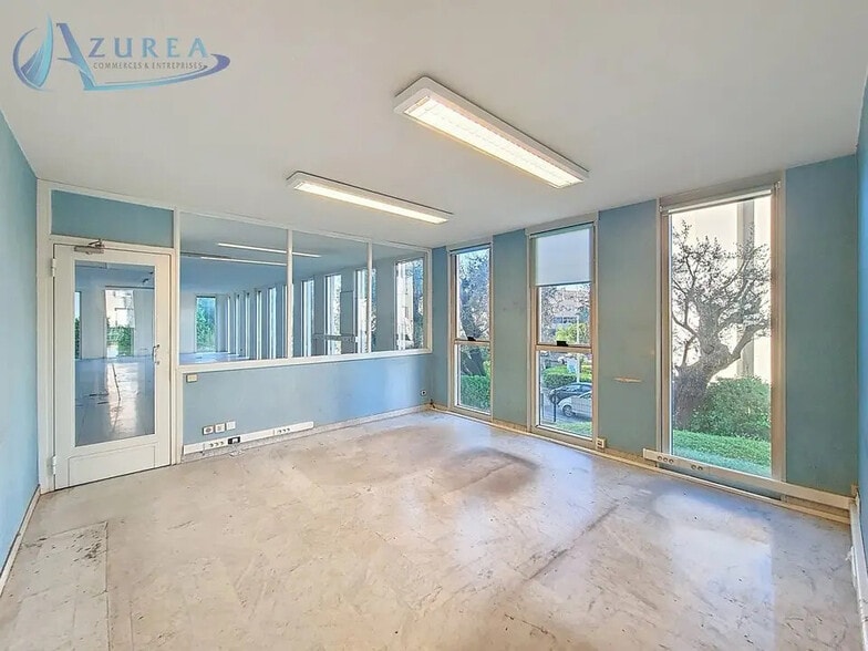 Office in Nice for sale - Building Photo - Image 3 of 11