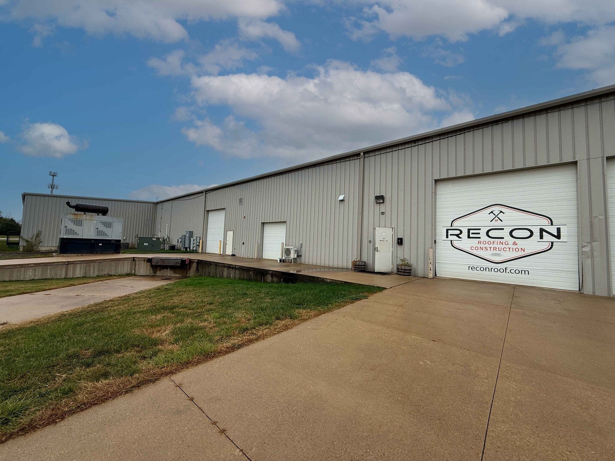 921-929 Marthas Way, Hiawatha, IA à vendre Photo intérieure- Image 1 de 4