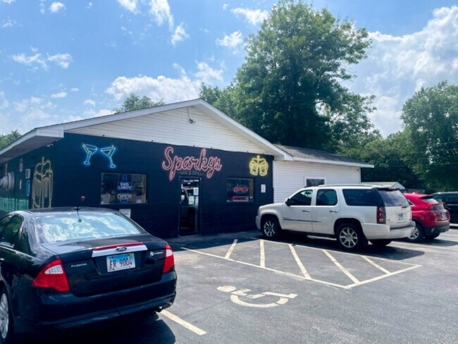 Plus de détails pour 1112 Madison St, South Roxana, IL - Commerce de détail à vendre