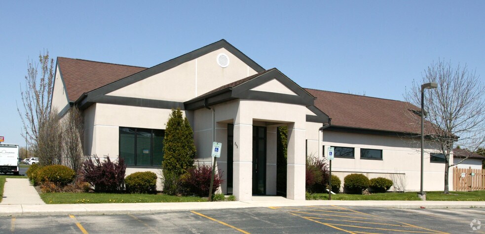 842 N Westhill Blvd, Appleton, WI à louer - Photo du bâtiment - Image 2 de 2