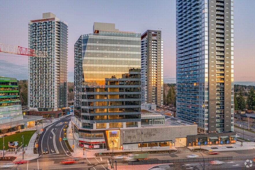 9850 King George Blvd, Surrey, BC à louer - Photo du bâtiment - Image 3 de 26