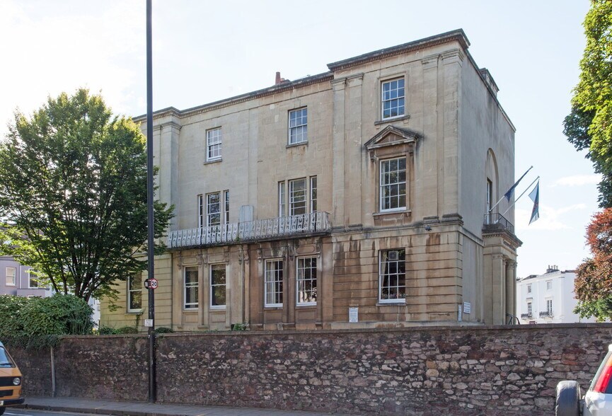 12 Whiteladies Rd, Bristol à louer - Photo du bâtiment - Image 2 de 4