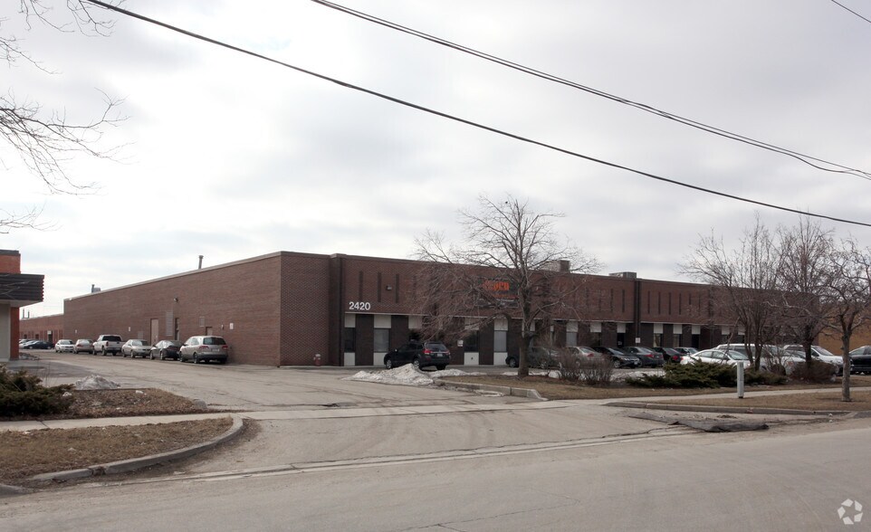 2420 Anson Dr, Mississauga, ON for lease - Primary Photo - Image 1 of 3