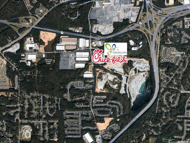 5735 Buffington rd, Atlanta, GA à vendre - Photo du bâtiment - Image 2 de 4