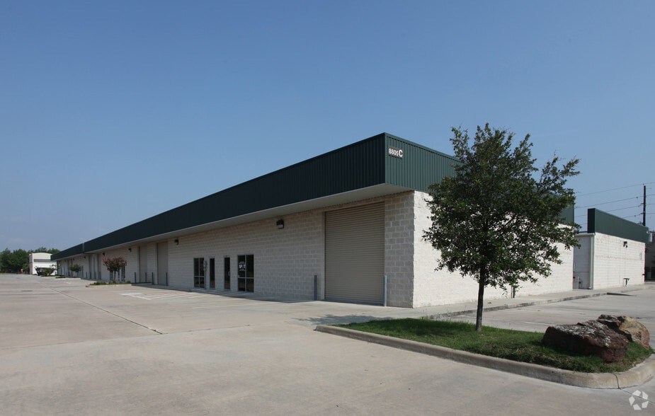 12551 Steeple Way Blvd, Houston, TX for lease - Primary Photo - Image 3 of 4