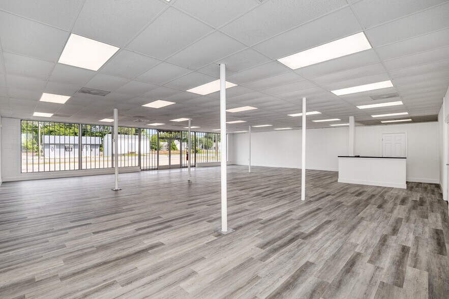 1911 E Ozark Ave, Gastonia, NC à vendre - Photo intérieure - Image 3 de 11