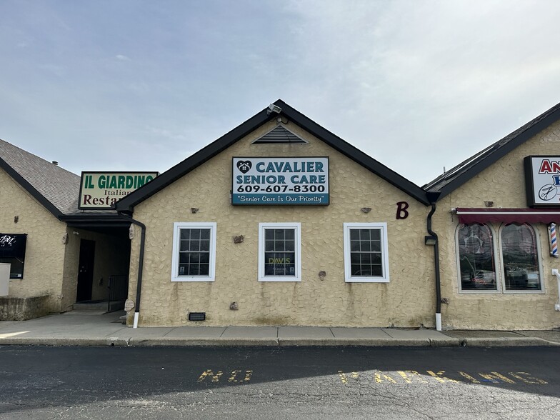 2 Hollywood Blvd, Forked River, NJ for sale - Building Photo - Image 1 of 1