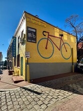 1028 33rd St NW, Washington, DC for lease Building Photo- Image 2 of 3