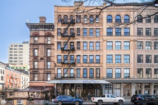 Plus de détails pour 349-351 Greenwich St, New York, NY - Commerce de détail à louer