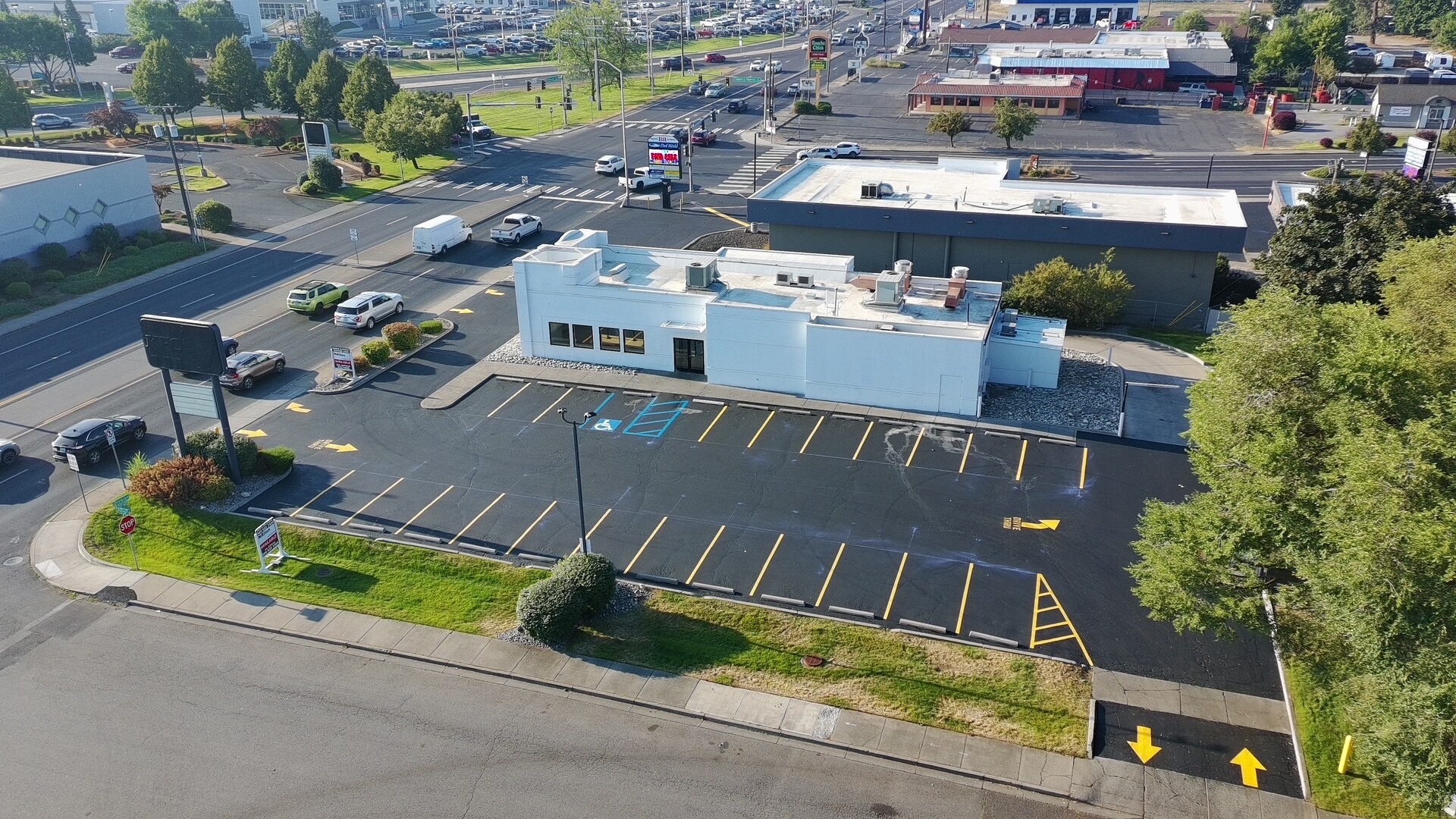 9229 N Division St, Spokane, WA for lease Building Photo- Image 1 of 8