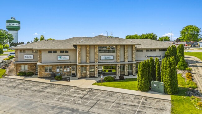 More details for 1659 N Spring St, Beaver Dam, WI - Retail for Sale