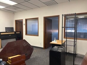 1232 E Broadway Rd, Tempe, AZ à louer Photo intérieure- Image 1 de 6