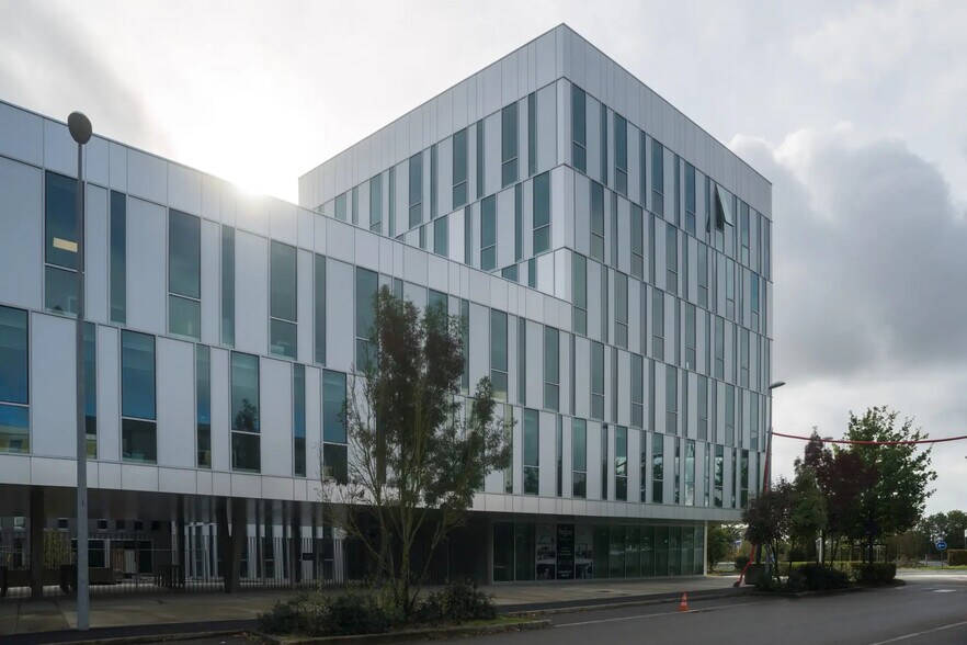 18 Rue Du Bourg Nouveau, Rennes à louer - Photo du bâtiment - Image 2 de 43