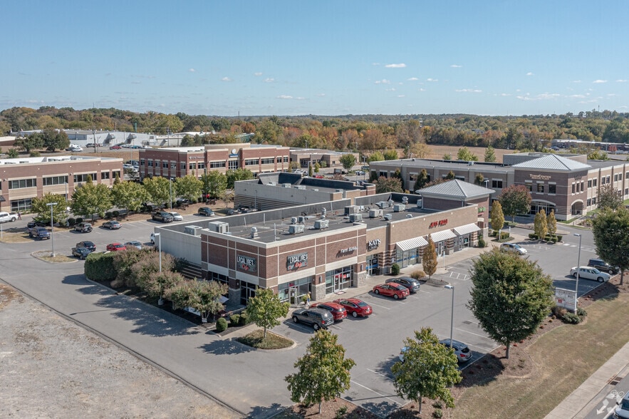 2037 N Mount Juliet Rd, Mount Juliet, TN for lease - Building Photo - Image 2 of 4