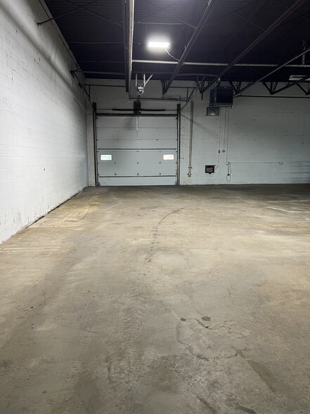 900 S Cogswell Dr, Silver Lake, WI for lease - Building Photo - Image 3 of 6