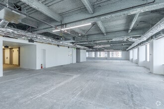 1300 SW Fifth Ave, Portland, OR à louer Photo intérieure- Image 2 de 3