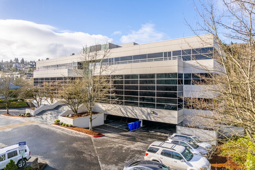 6915 SW MacAdam Ave, Portland, OR for lease - Building Photo - Image 2 of 4